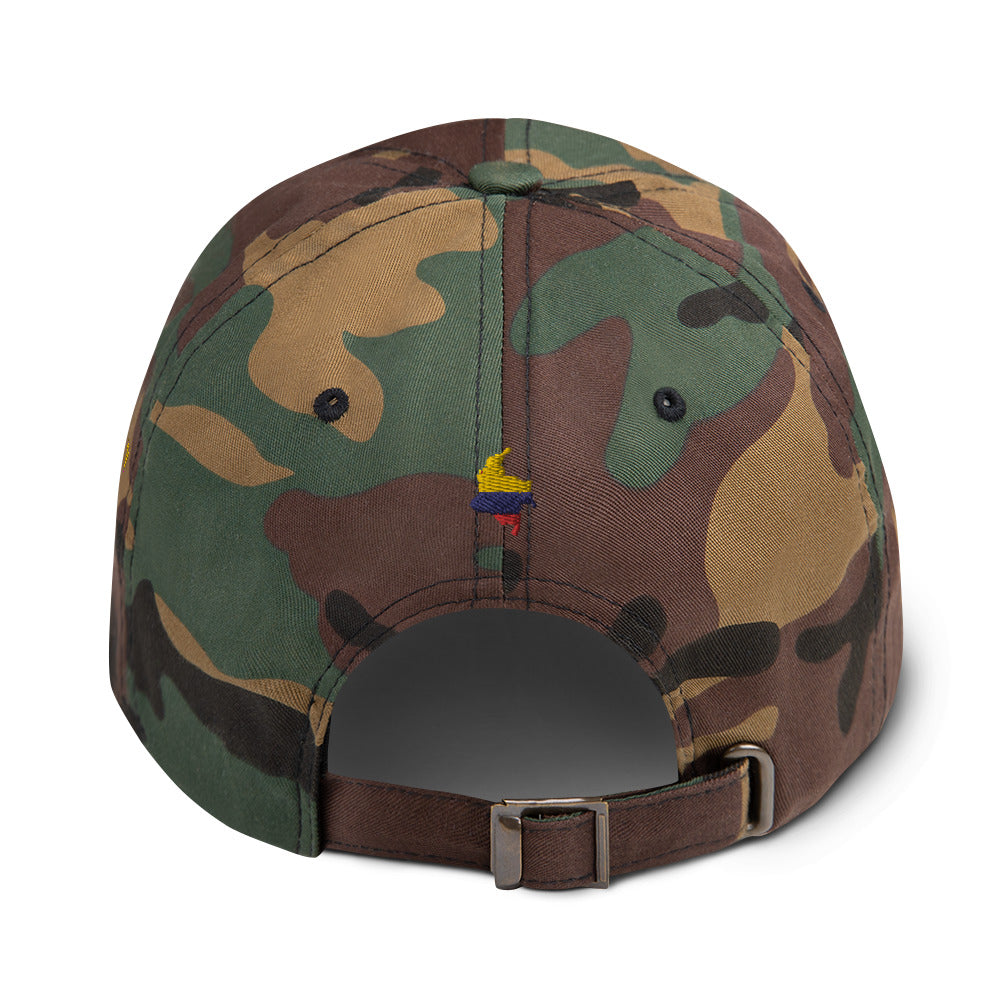 Classic green camo dad hat featuring an embroidered Colombian flag brushstroke design. A rugged and stylish way to showcase Colombian pride with a military-inspired look.
