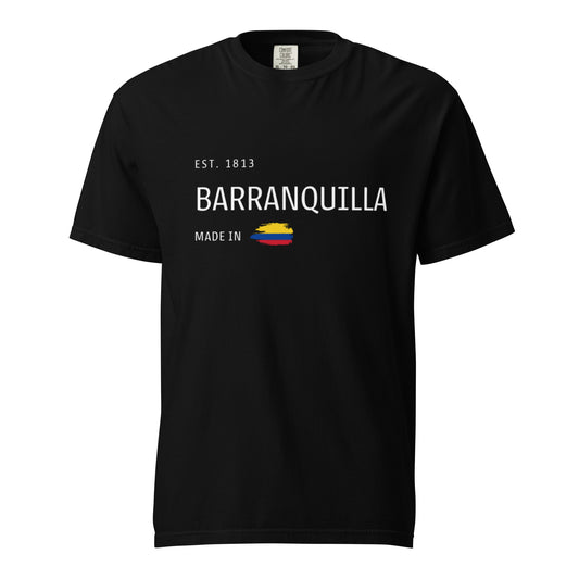 Black heavyweight t-shirt featuring 'Barranquilla' with an Est. 1813 design and the Colombian flag. A stylish tribute to the vibrant city of Barranquilla, Colombia.